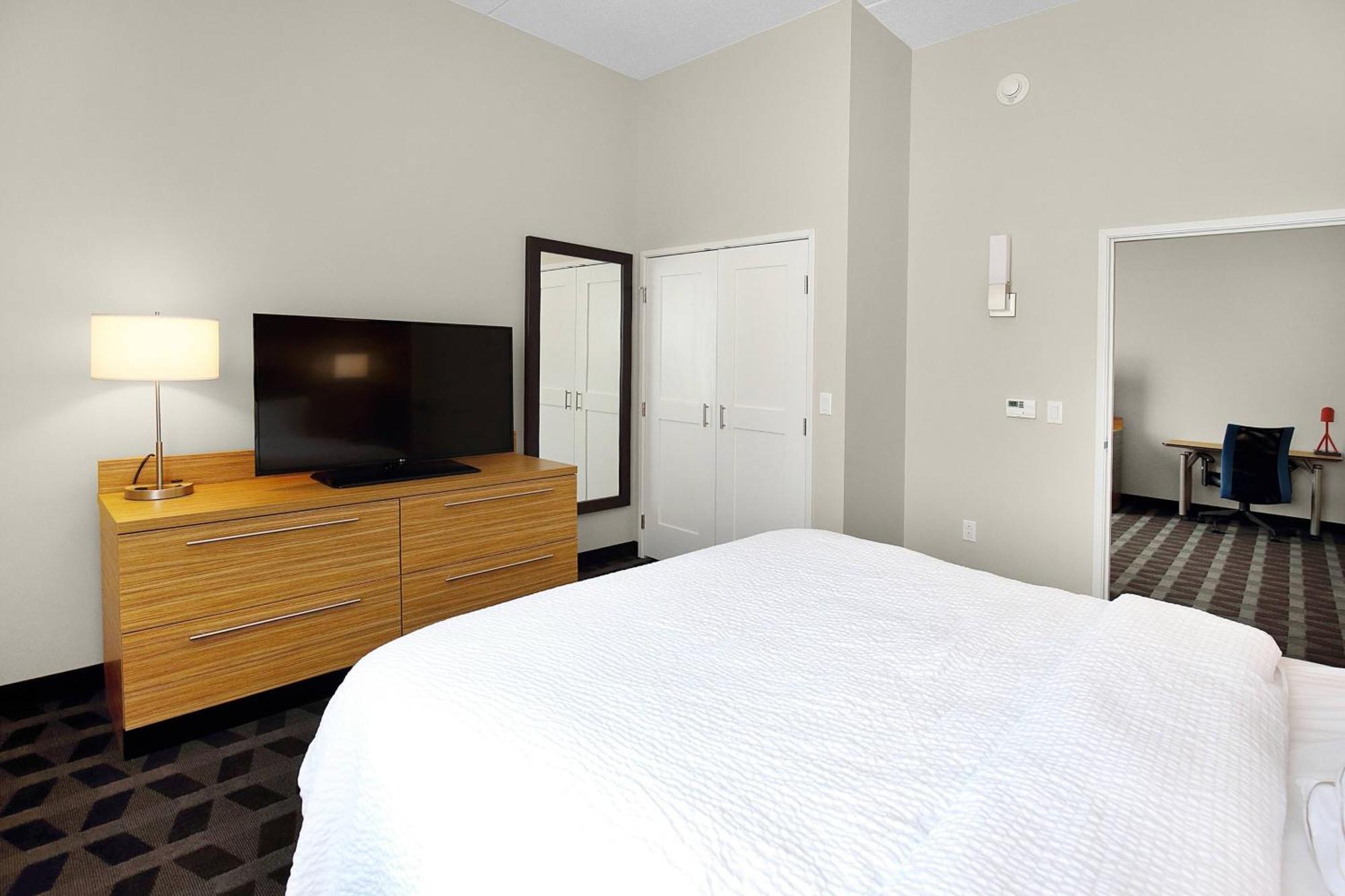 Hotel Towneplace By Marriott Grove Mercer/outlets